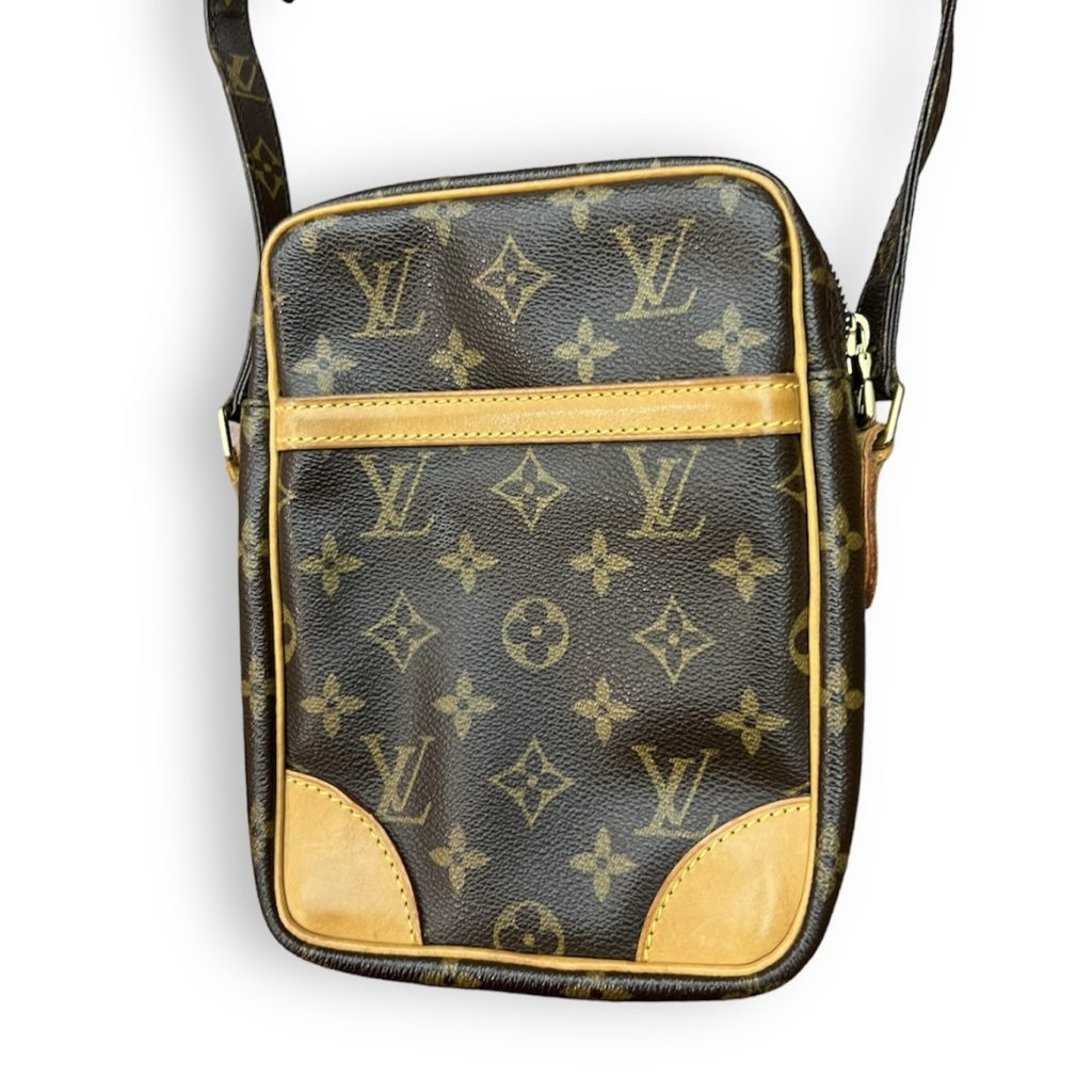 Louis Vuitton　モノグラム　ダヌーブ　