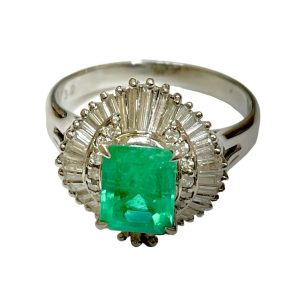 Pt900 リング エメラルド