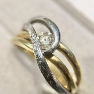Pt900 K18 ダイヤモンド プラチナベース 金ベース ハーフ リング