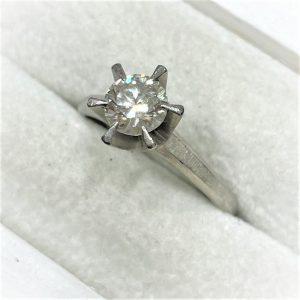 Pt900 ダイヤ付リング プラチナ 白金