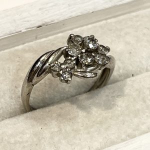 Pt900 ダイヤモンド付きリング