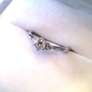 Pt900ダイヤ付きリング