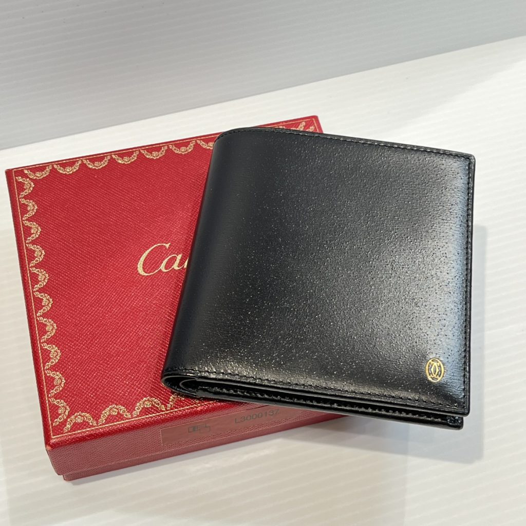 Cartier 白う 二つ折り財布 パシャ ドゥ カルティエ レザー ブラック 