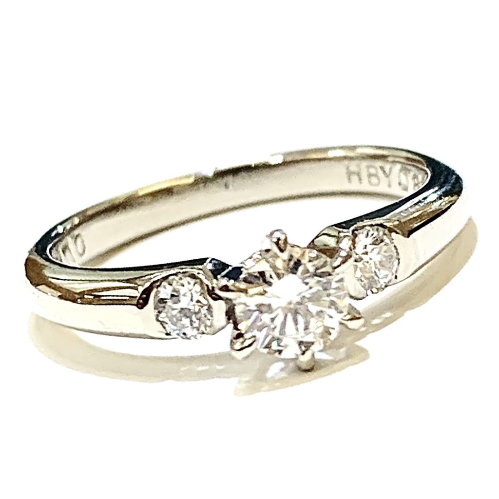 K18YG/PT900 フラワー ダイヤモンド リング 0.21CT 