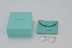 ティファニー フランクゲーリー フープピアス