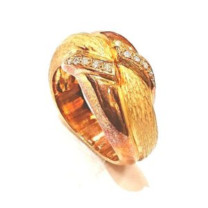 K18 メレダイヤ付き デザインリング