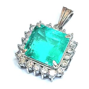 Pt900 エメラルド11.25ct ダイヤ1.34ct トップ
