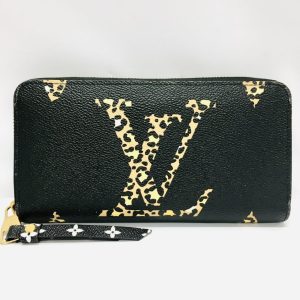 LOUIS VUITTON ルイ・ヴィトン ジャイアントモノグラム ジャングル ジッピーウォレット
