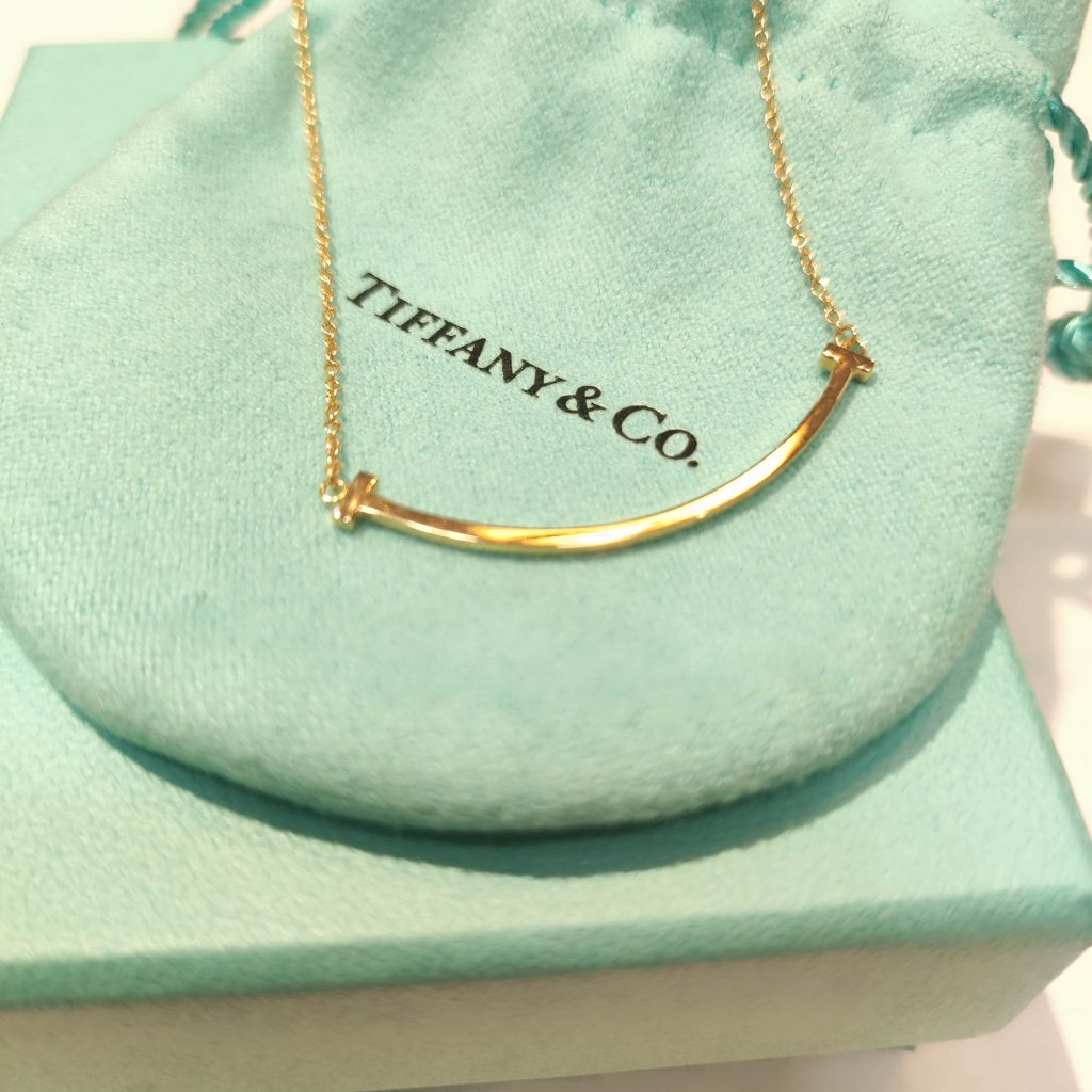 Tiffany ティファニー Tスマイル ネックレス K18の買取実績 | 買取専門