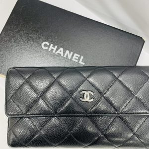 CHANEL シャネル マトラッセ キャビアスキン 長財布
