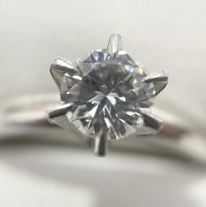 Pt900(プラチナ900) ダイヤモンド付き リング