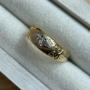 K18(18金)/Pt900(プラチナ900) メレダイヤモンド付き リング