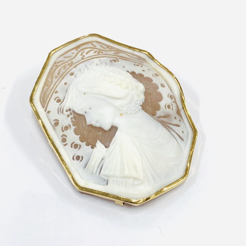 再入荷在庫カメオ（Cameo）ブローチ　18金（K18） アクセサリー