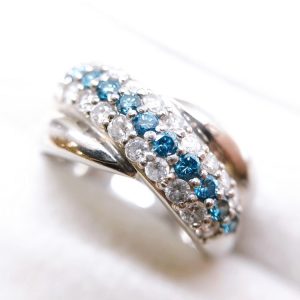 Pt900 メレ ブルーダイヤモンド リング
