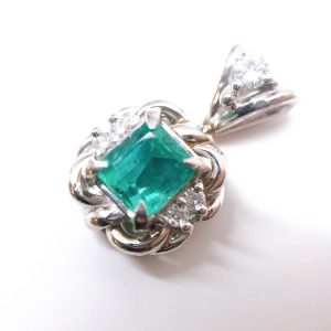 Pt900 エメラルド MDトップ