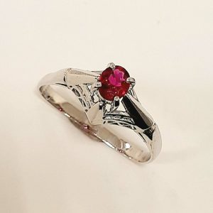 K14WG ルビー0.5ct付きリング