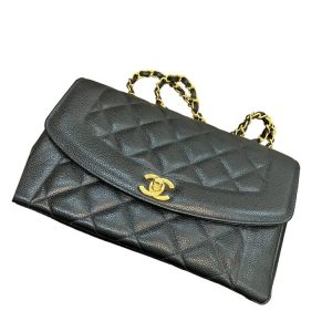 CHANEL(シャネル) マトラッセ キャビアスキン ショルダーバッグ