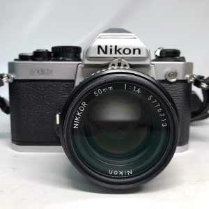 NIKONカメラ　FM２