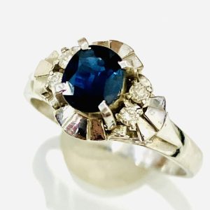 Pt850 サファイア＆メレダイヤ付きリング