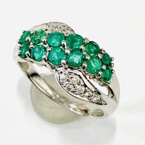 Pt850 エメラルド＆メレダイヤ付きリング