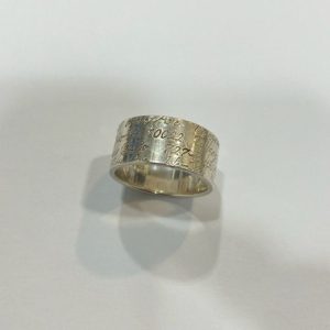 ティファニーリング