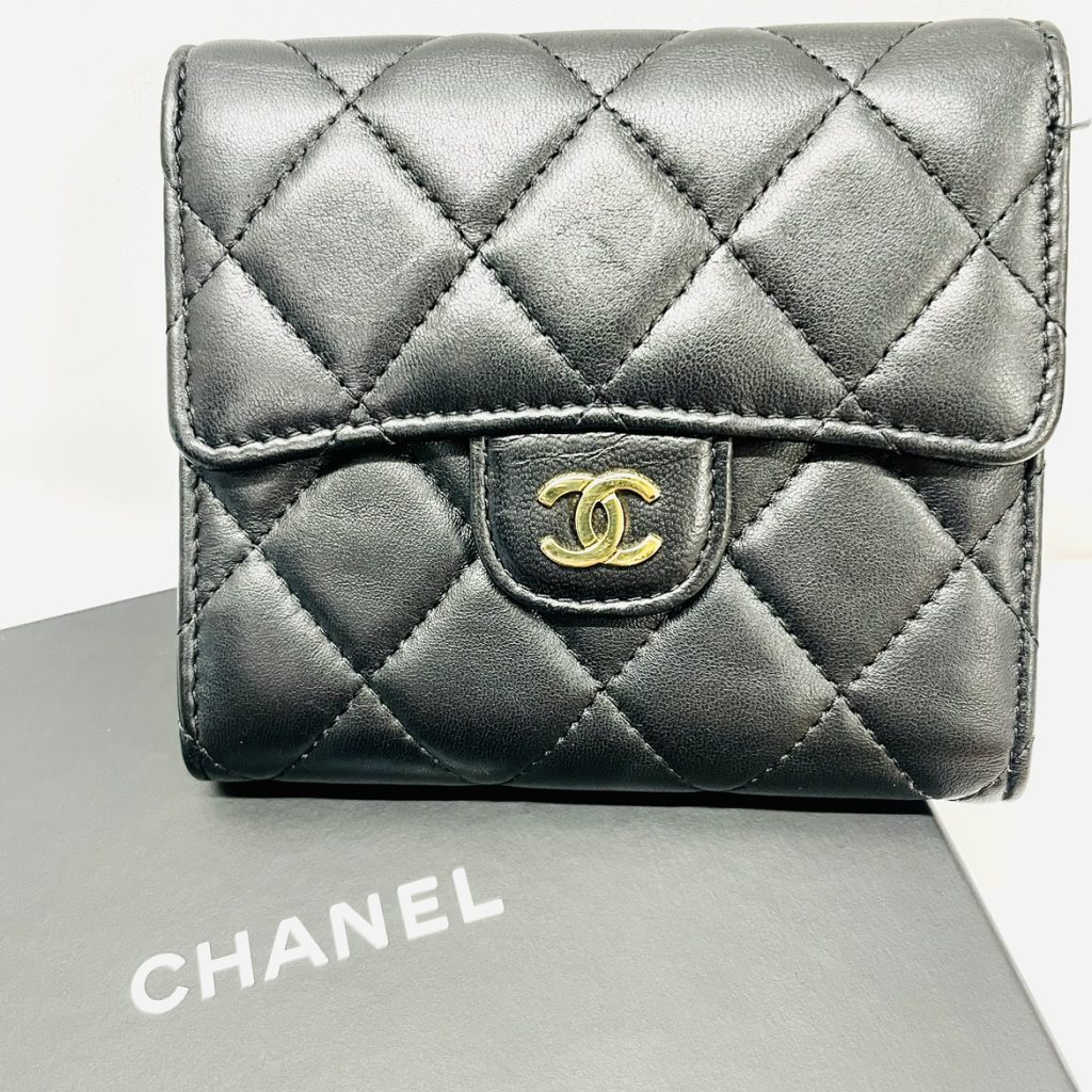 CHANEL シャネル マトラッセ ラムスキン 二つ折り財布の買取実績