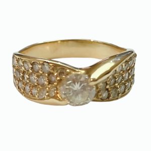 ダイヤリング K18 18金