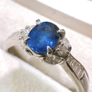 Pt900(プラチナ900) サファイアリング