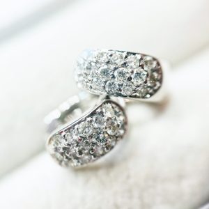 Pt900 メレダイヤピアス