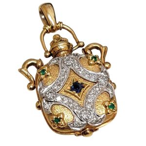 K18/Pt900 トップ  サファイア0.15ct エメラルド0.07ct ダイヤ0.35ct