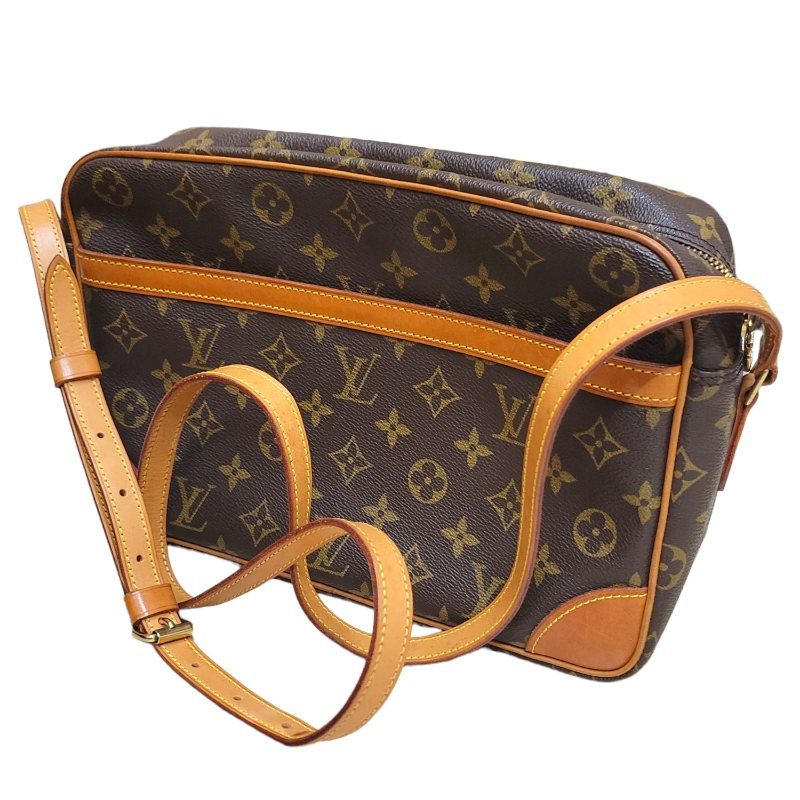 Louis Vuitton モノグラム トロカデロ