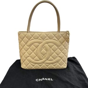 CHANEL 復刻トート A1804 キャビアスキン マトラッセ ベージュ×ゴールド