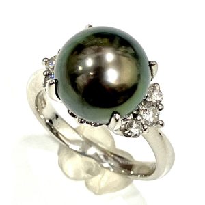 Pt950 黒真珠&メレダイヤ付きリング