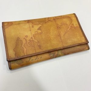 プリマクラッセ長財布