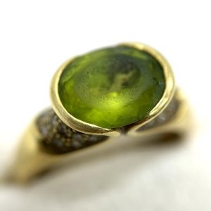 K18 ペリドット 3.70ct付き リング