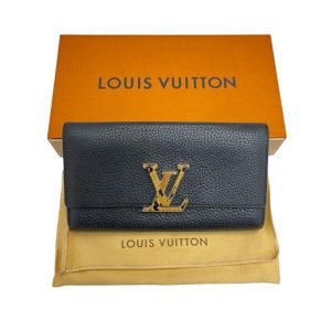 LOUIS VUITTON(ルイヴィトン) ポルトフォイユカプシーヌ トリヨン