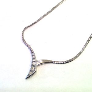 Pt850ダイヤ付きネックレス