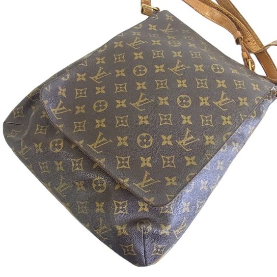 LOUIS VUITTON（ルイヴィトン） ミュゼットサルサ モノグラム  