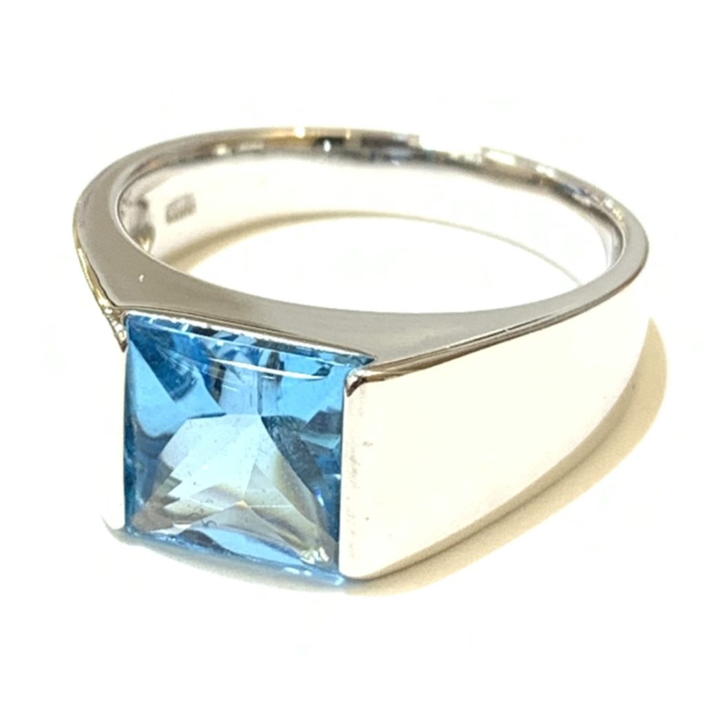 K18WG ブルートパーズ リングの買取実績 | 買取専門店さすがや 