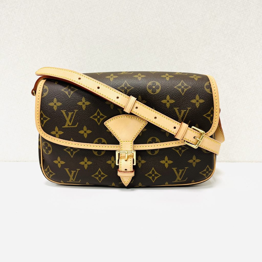 Louis Vuitton ルイ・ヴィトン モノグラム ソローニュ M42250の買取  