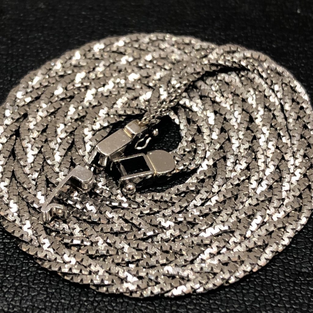 キラキラ煌めく！！Pt850 デザインネックレス 42㎝／15.8g アクセサリー 