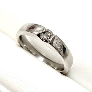 Pt900 プラチナダイヤモンドリング 指輪 アクセサリー