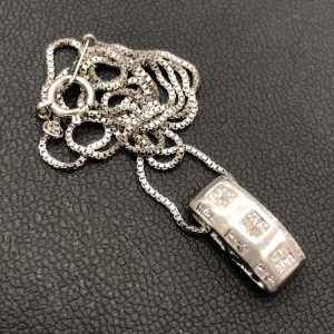 K18WG ネックレス ダイヤ