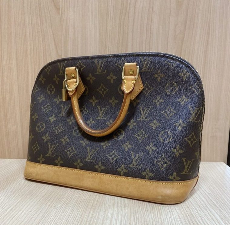 Louis Vuitton ルイヴィトン アルマ モノグラムの買取実績 | 買取専門