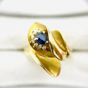 K18 サファイア0.39ct付き リング