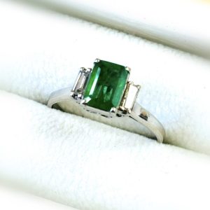 Pt850 エメラルド リング