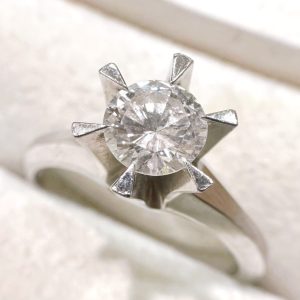 Pt900(プラチナ900) ダイヤモンドリング