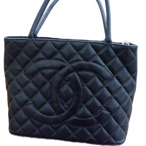 CHANEL（シャネル） キャビアスキン　トートバッグ　マトラッセ