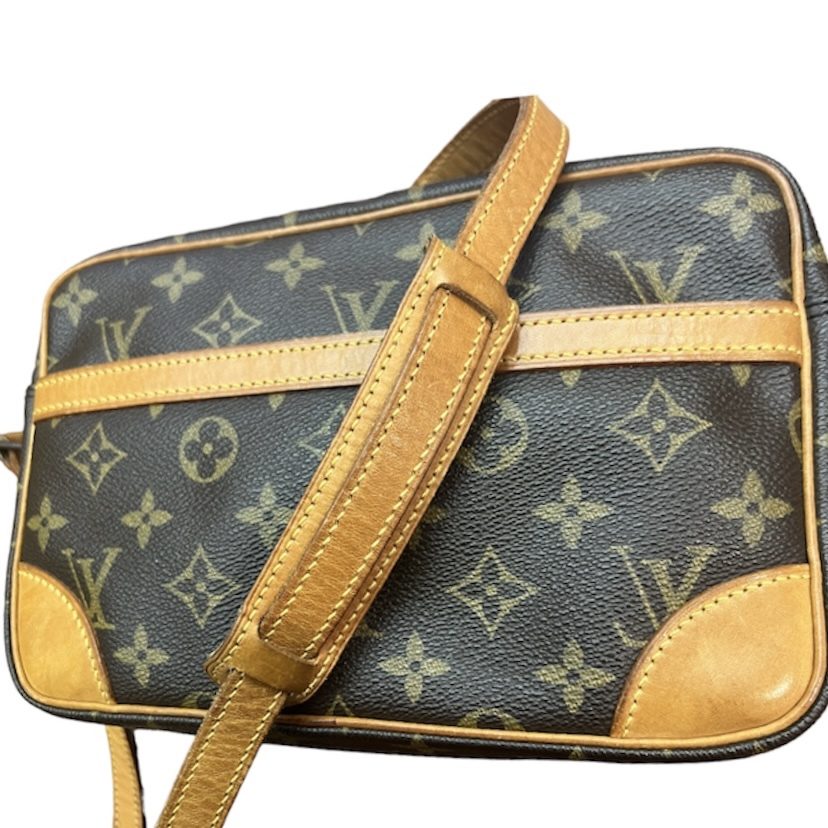 Louis Vuitton　モノグラム　トロカデロ24　