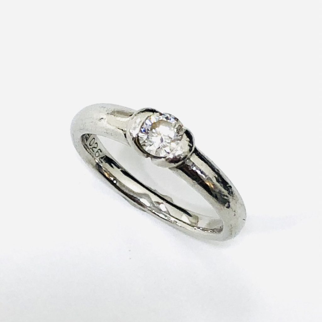 ダイアモンドの指輪/RING/ 0.45 / 0.34 / 0.11 ct.